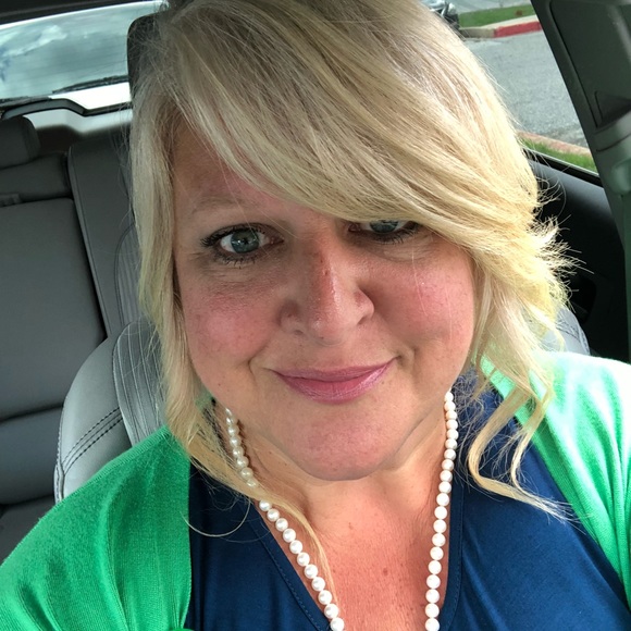 Meet your Posher, Kim - Picture 4 of 4